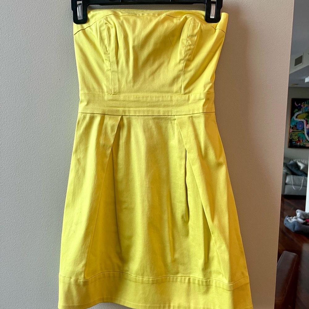 French Connection yellow strapless back-zip dress - Picture 2 of 6